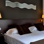 Hostal Cafeteria La Rotonda Ourense