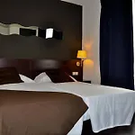 Hostal Cafeteria La Rotonda 3*